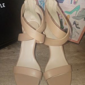 Kenneth Cole Sandels